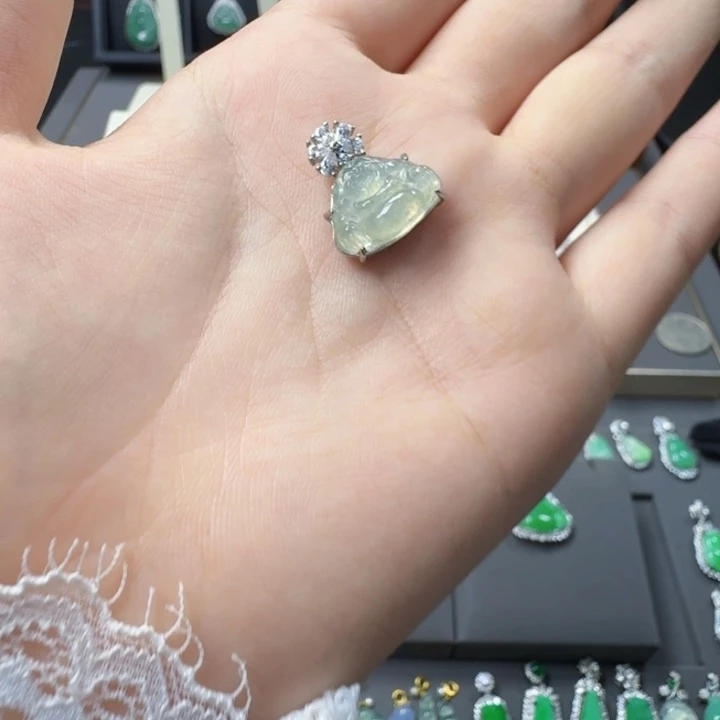 颈饰银S925镶嵌翡翠