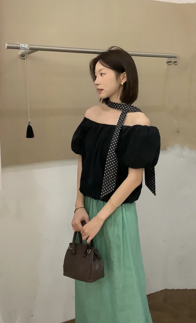 夏季一字领泡泡袖女夏季新款修身百搭立体辣妹短袖上衣