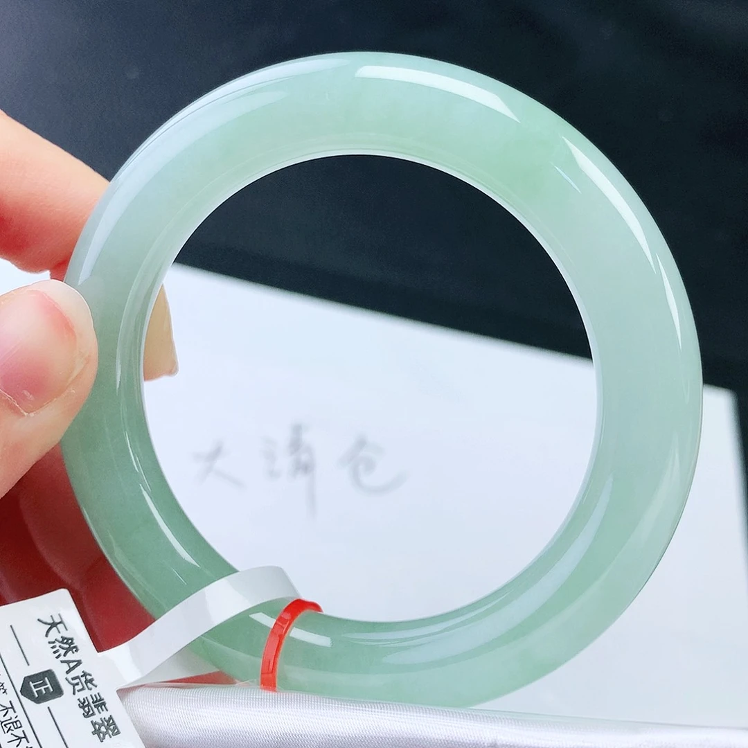 未镶嵌手镯翡翠56胖