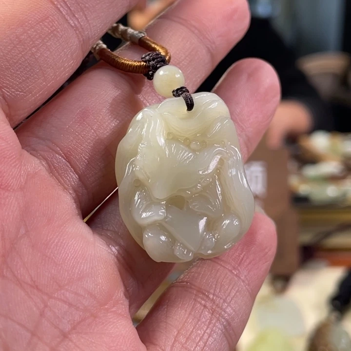 颈饰未镶嵌和田玉