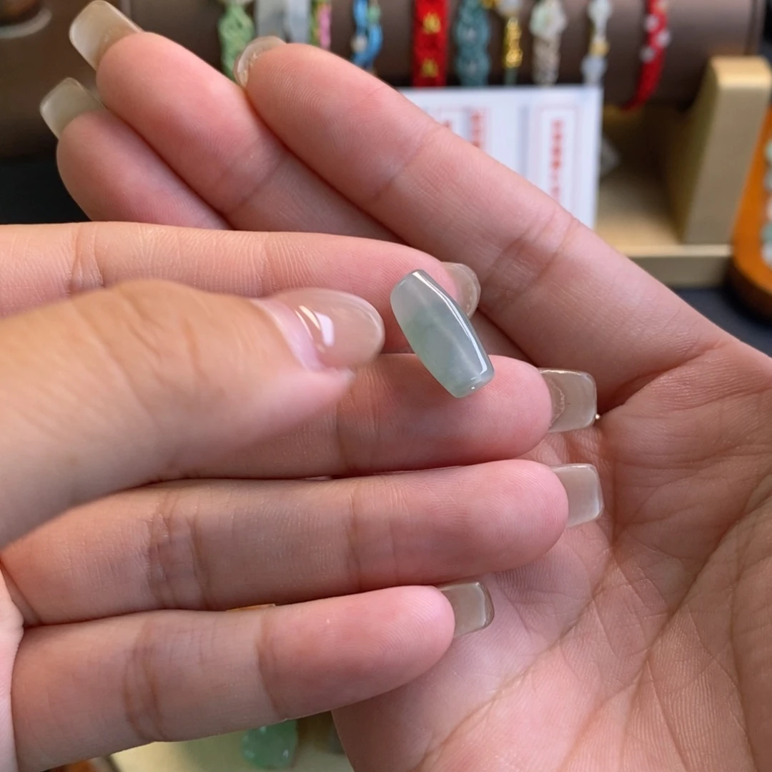 茉***香颈饰未镶嵌翡翠15680