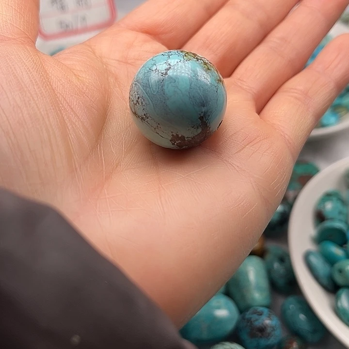 绿松石未镶嵌颈饰