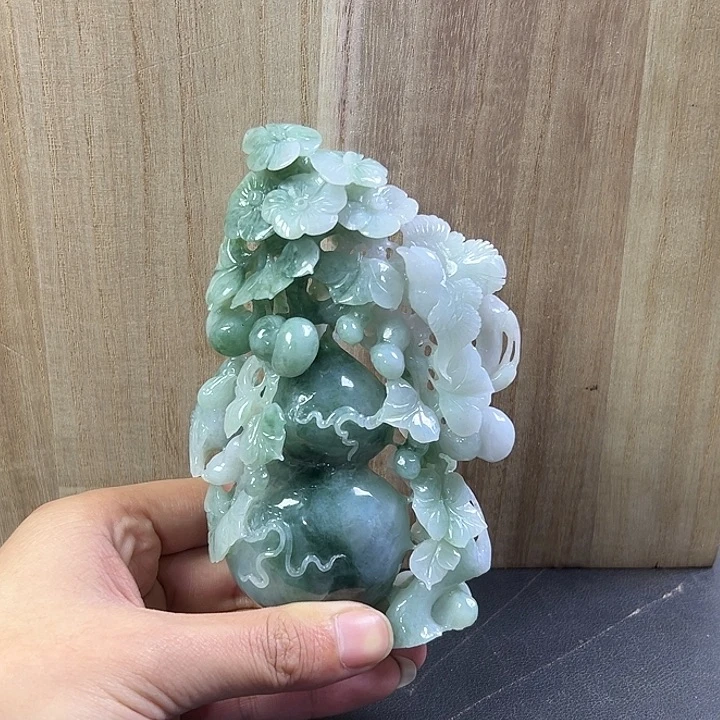 翡翠未镶嵌摆件翡翠