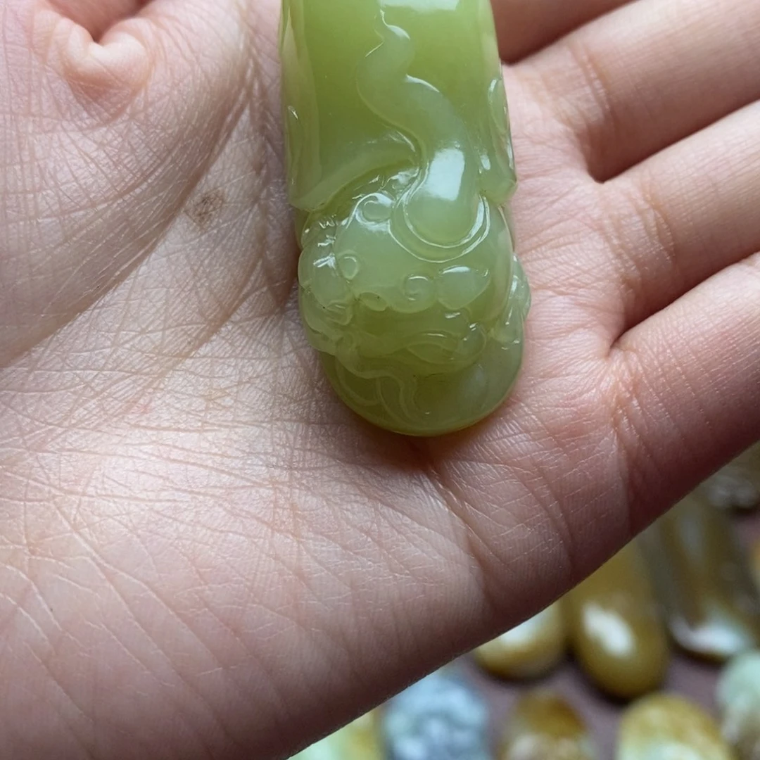 吊坠(不含链)未镶嵌和田玉（糖玉）