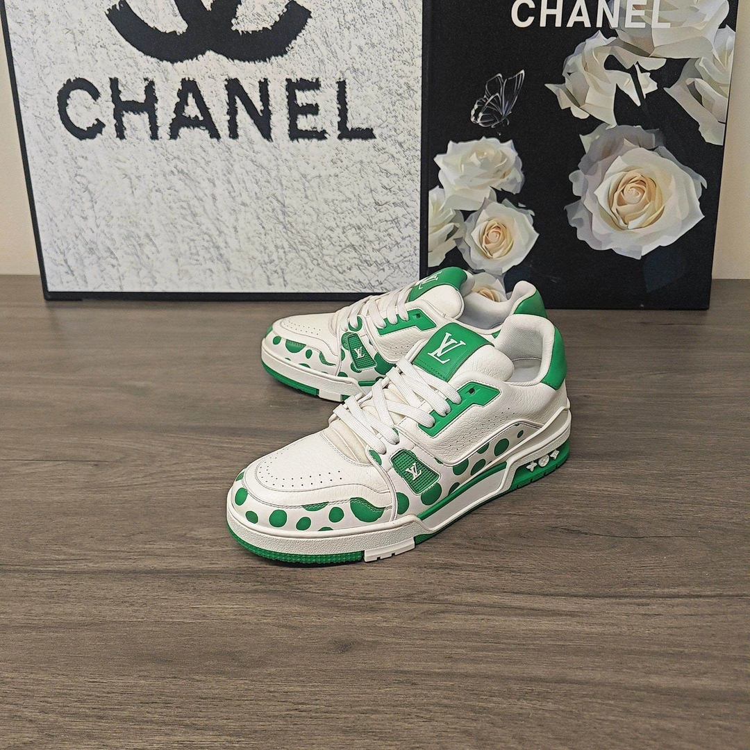 95新 LouisVuitton/路易威登 Trainer白绿41码98新公价9900