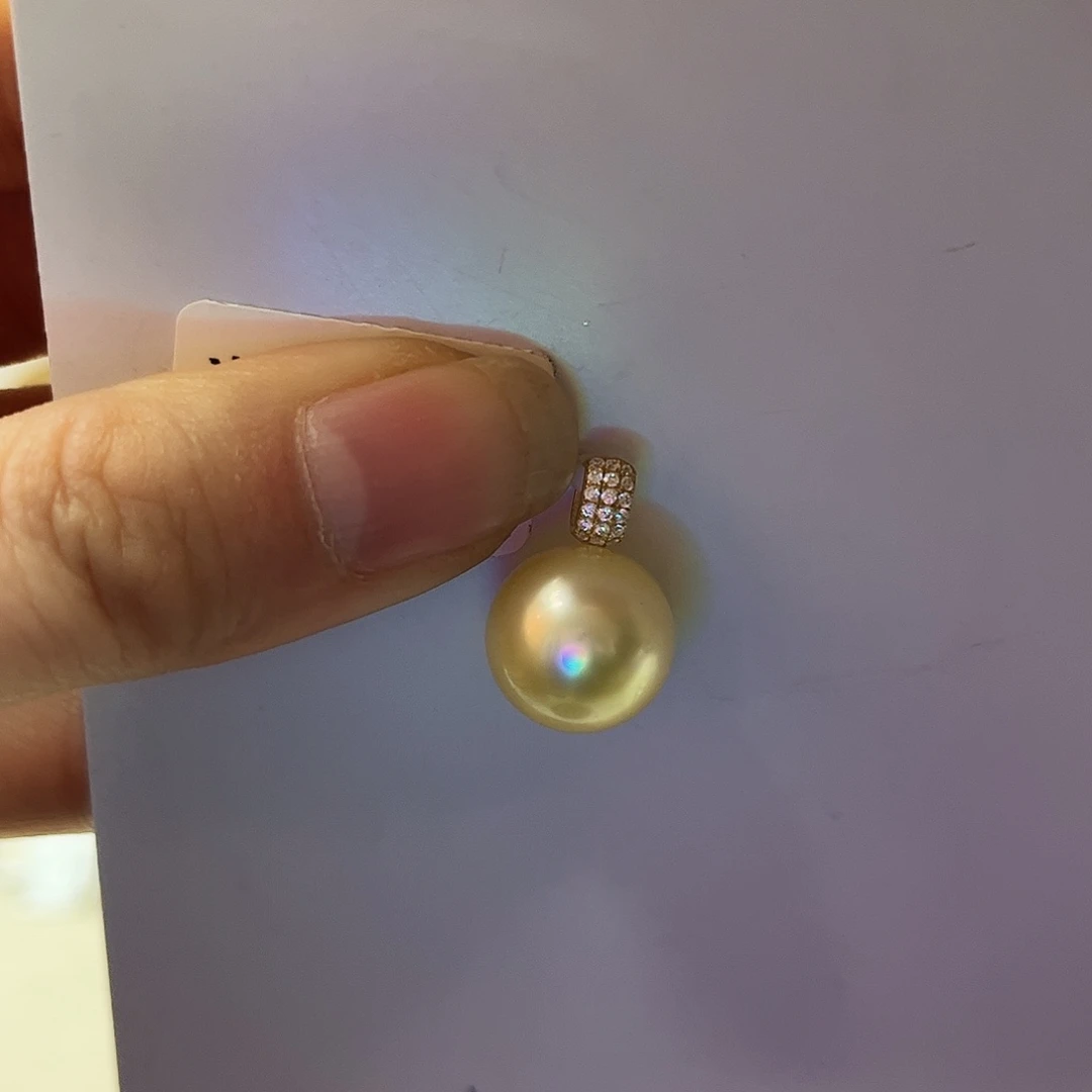 颈饰海水珍珠18K金镶嵌