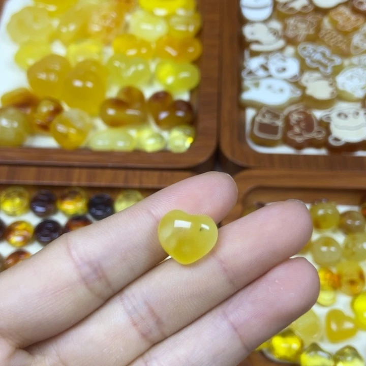 橄榄核吊坠小爱心64