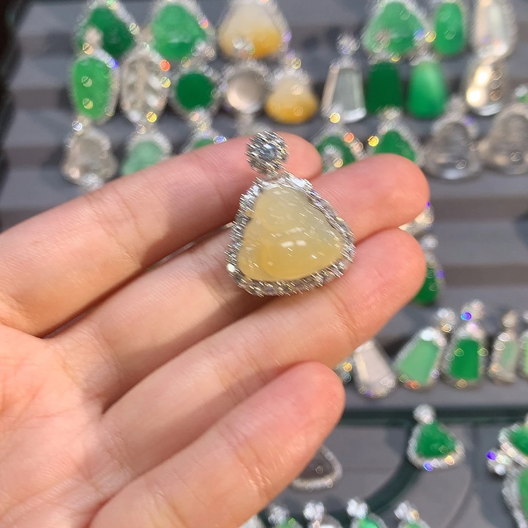 玛瑙/玉髓颈饰银S925镶嵌金*?