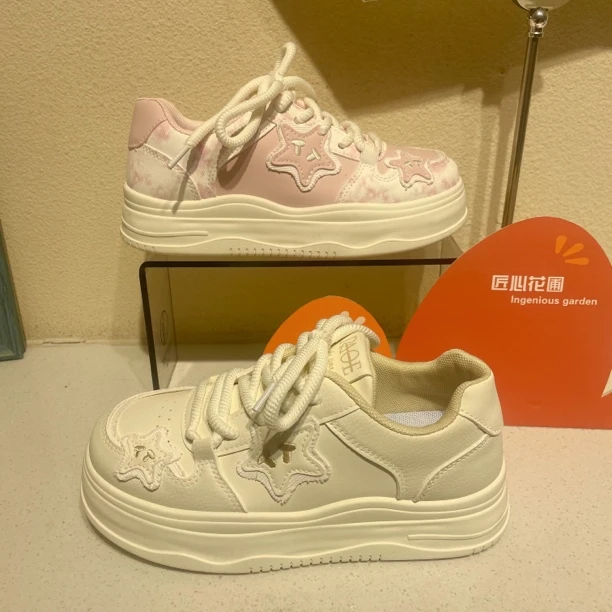 学生小白鞋2025春季新款设计感小众女鞋休闲潮流女鞋百搭板鞋