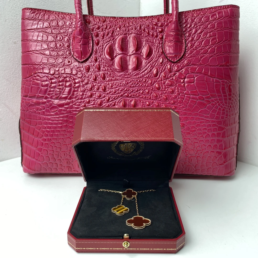 2338 【LIANBANGH.K】时尚百搭项链赠礼盒