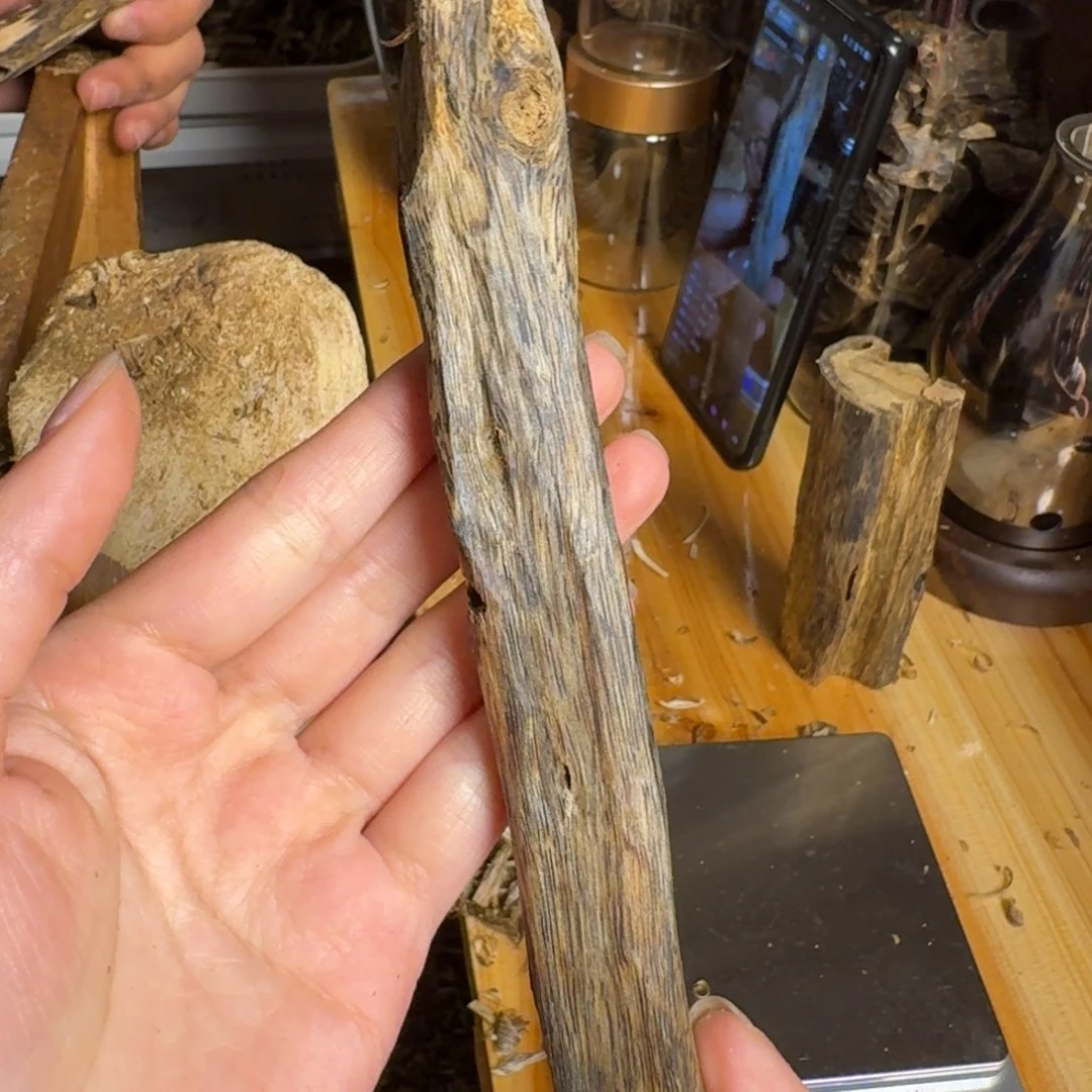 沉香奇楠沉香原料虫漏香20克