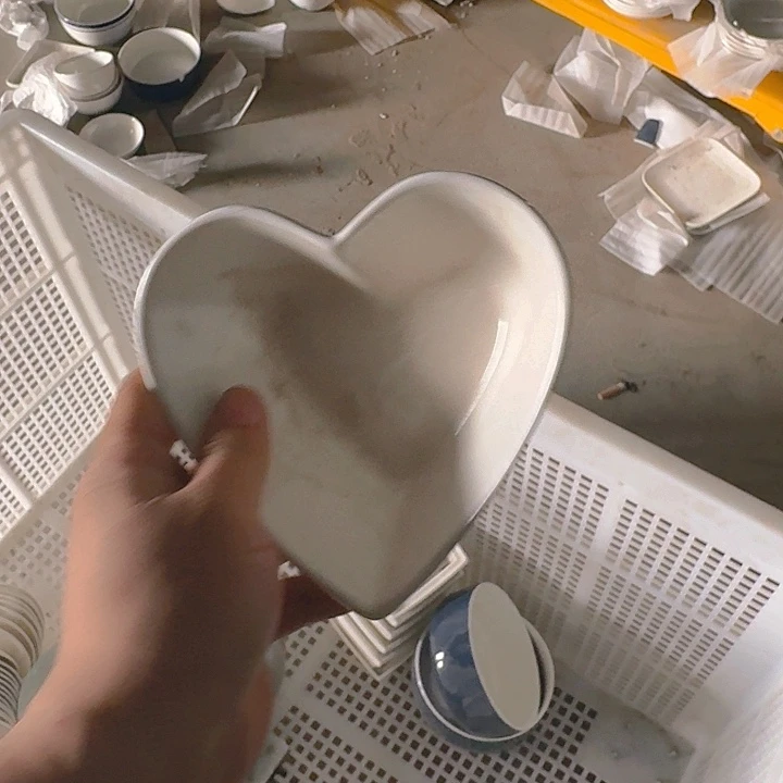 瓷爱心碗 一个装