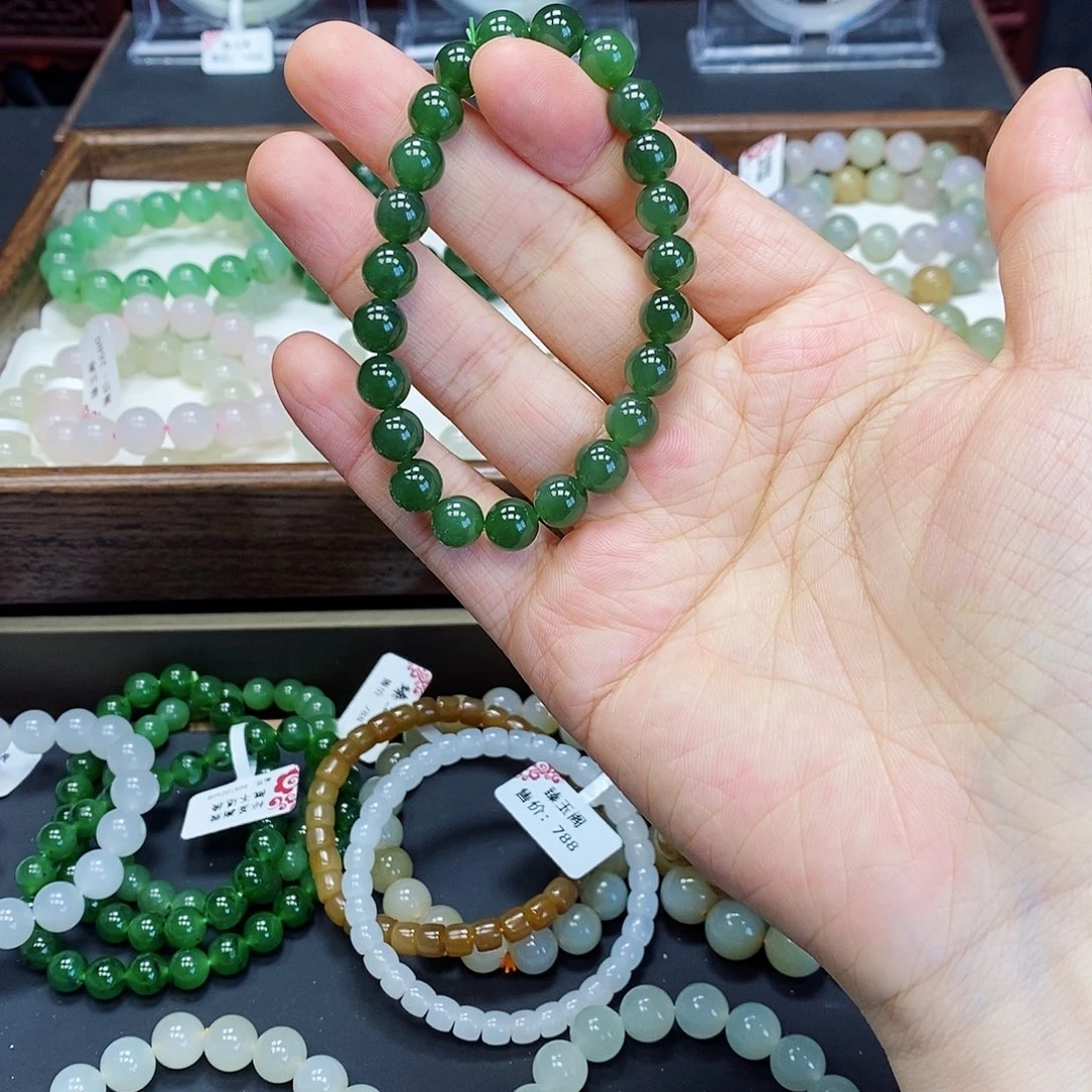 和田玉手串未镶嵌碧玉8