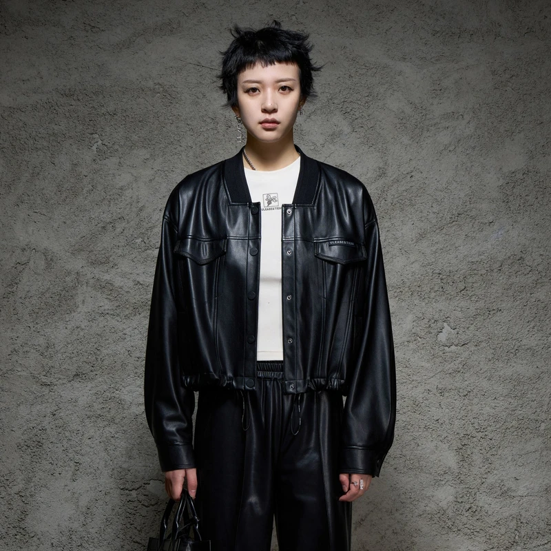 U/TI 设计感拼接针织领口显瘦酷帅风软糯蛋白皮时尚短款皮衣外套