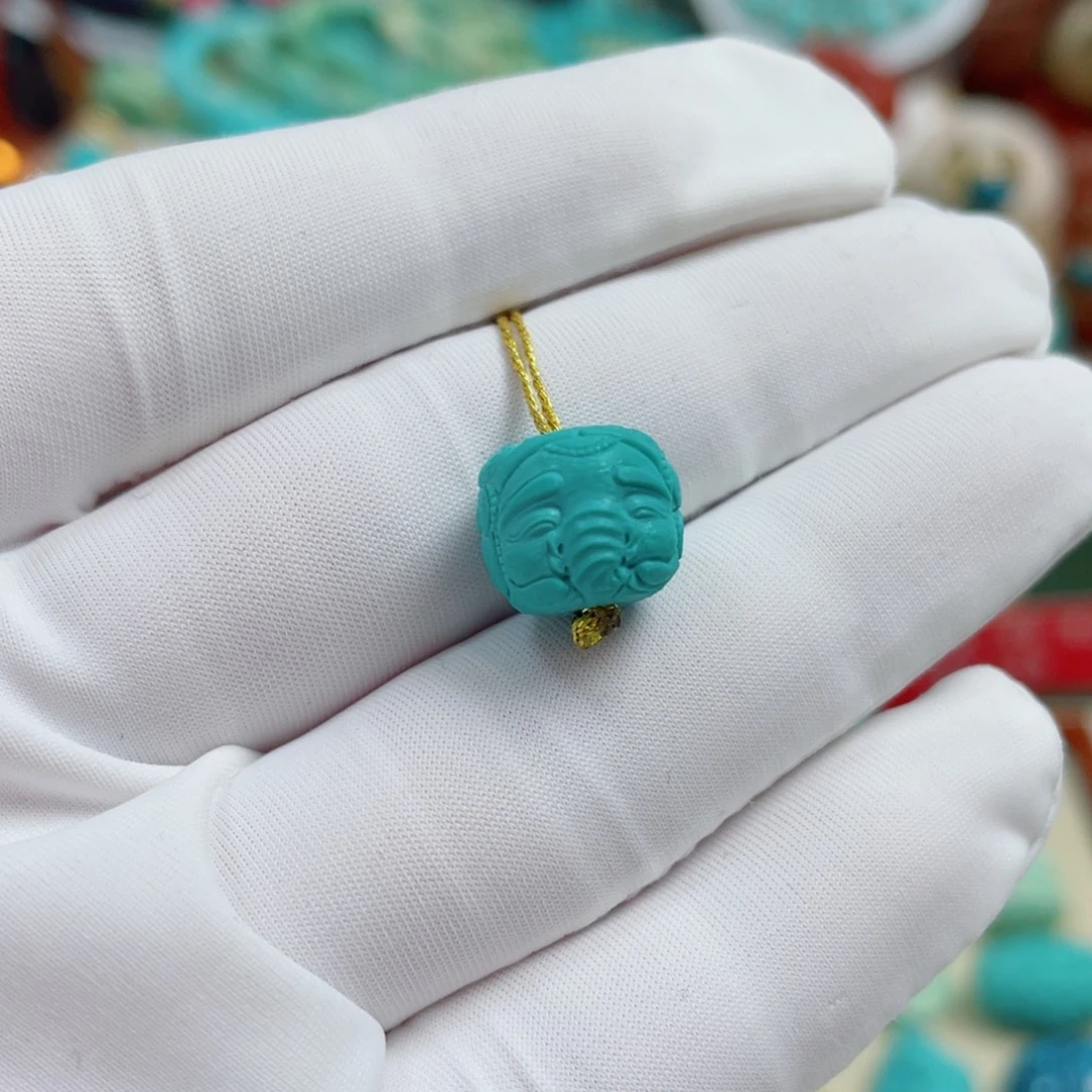 绿松石未镶嵌珠宝奇石