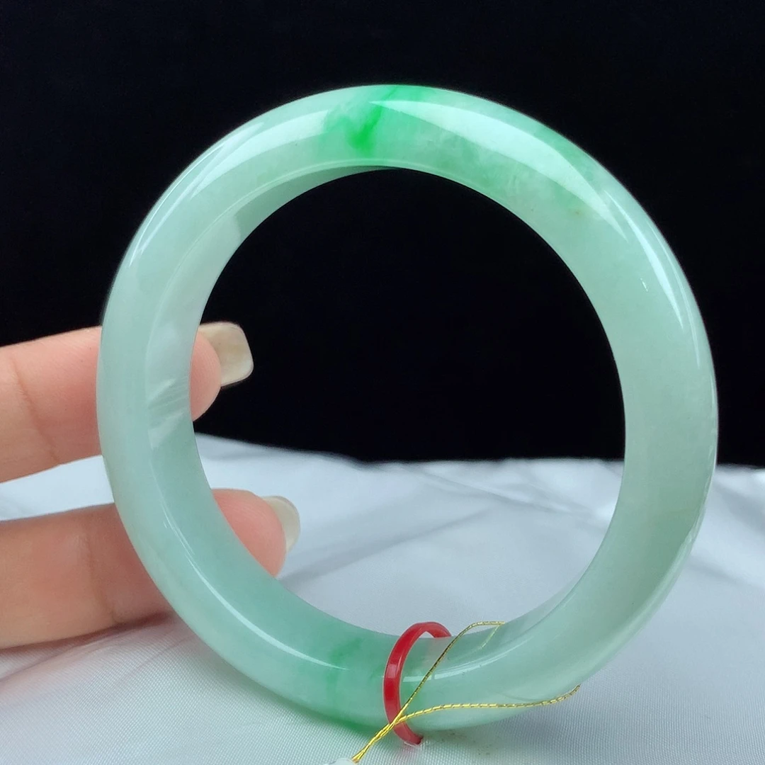 翡翠手镯未镶嵌55圈 4149