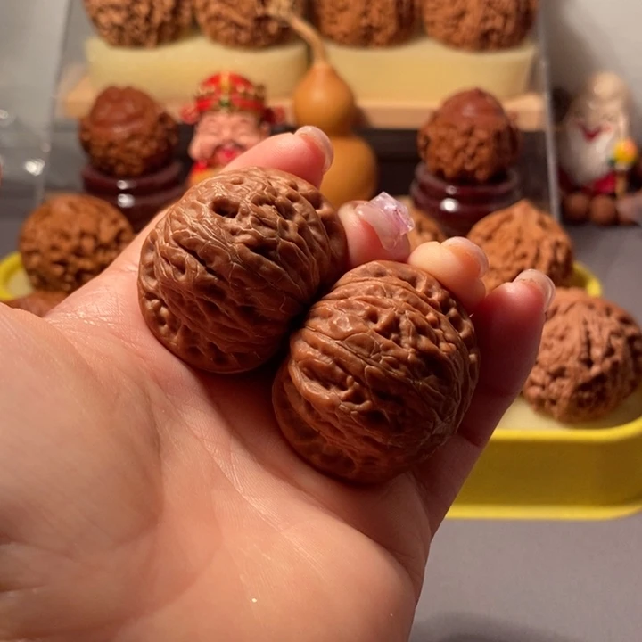 文玩核桃吊坠38铁锤妹妹福利