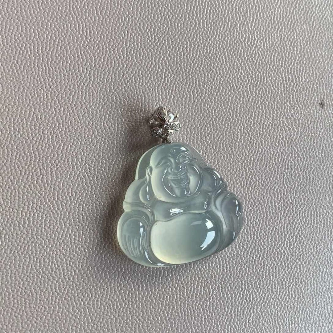 翡翠颈饰18K金镶嵌天然翡翠