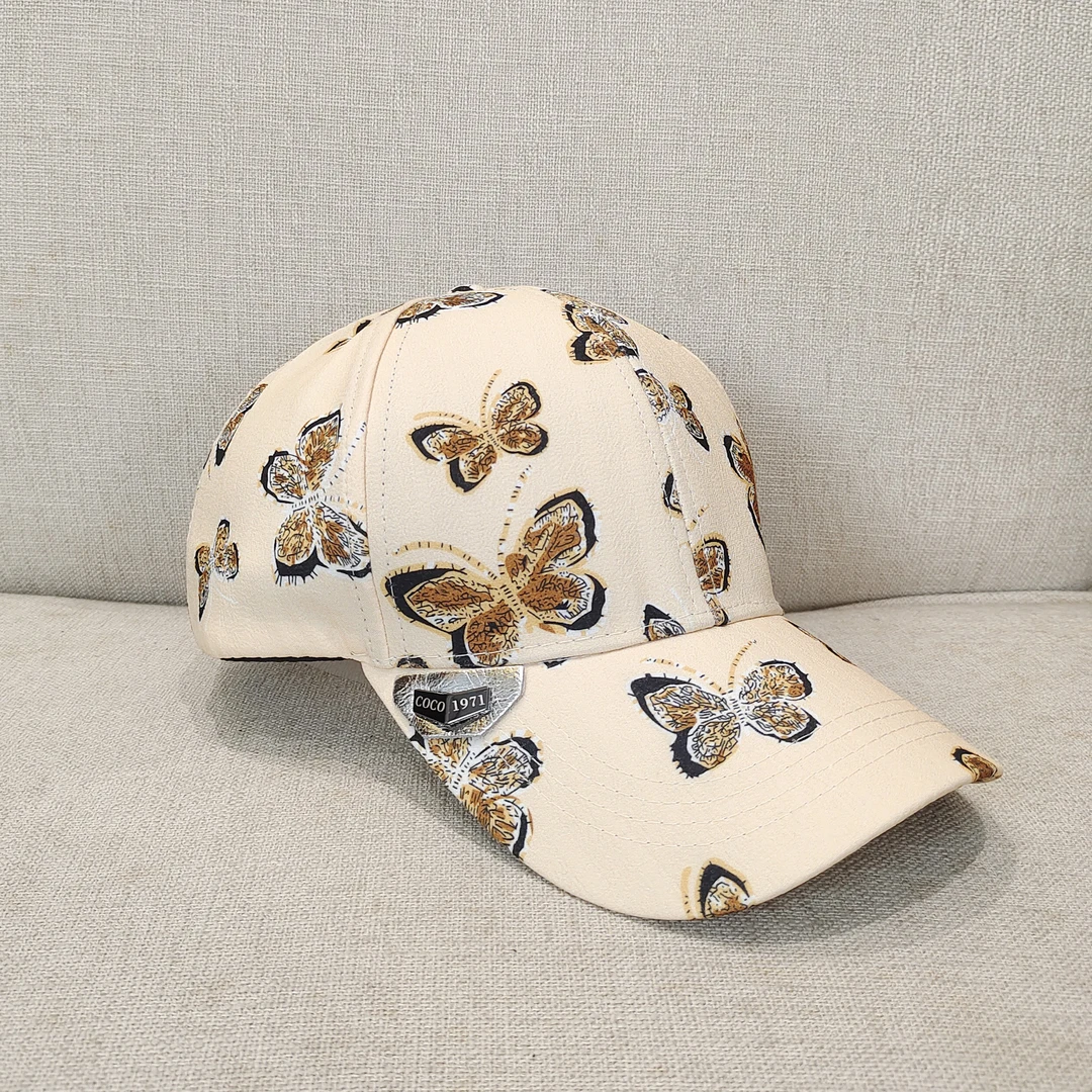 蝴蝶图案浅黄棒球帽