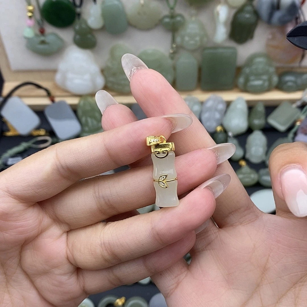 和田玉银S925镶嵌吊坠(赠链)