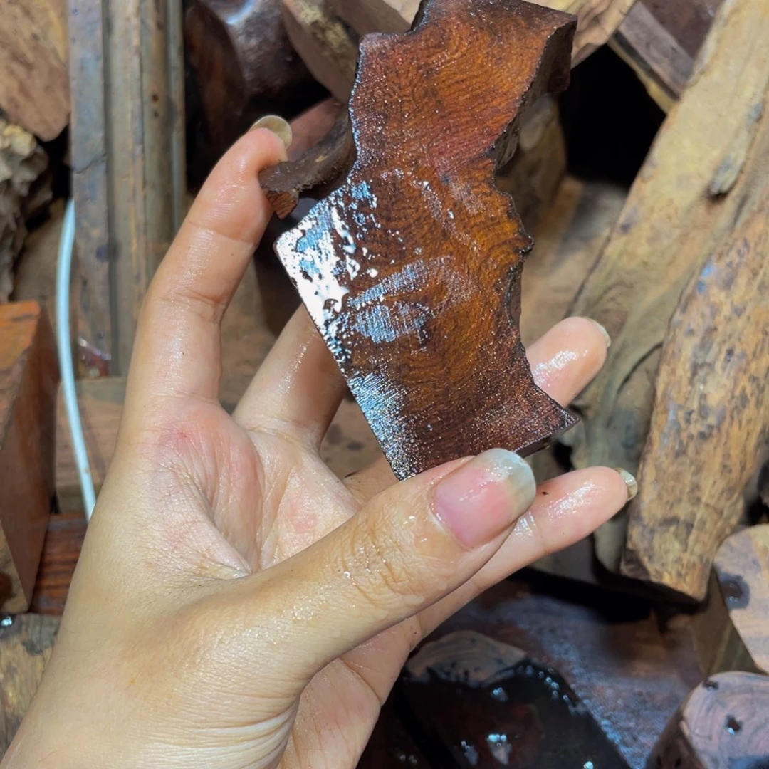 こ***疼黄花梨/降香黄檀手串定制