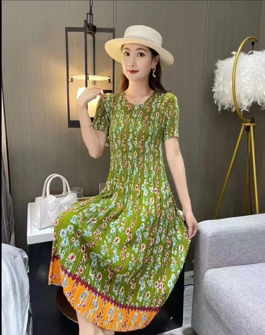 萍三宅连衣裙宽松显瘦气质夏季减龄