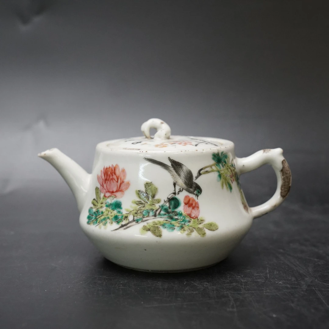 Lot.25072313民国粉彩花鸟纹执壶 高：约8.4cm