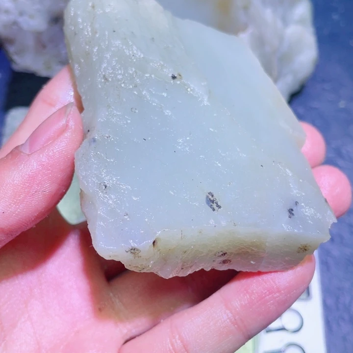 和田玉未镶嵌珠宝半成品