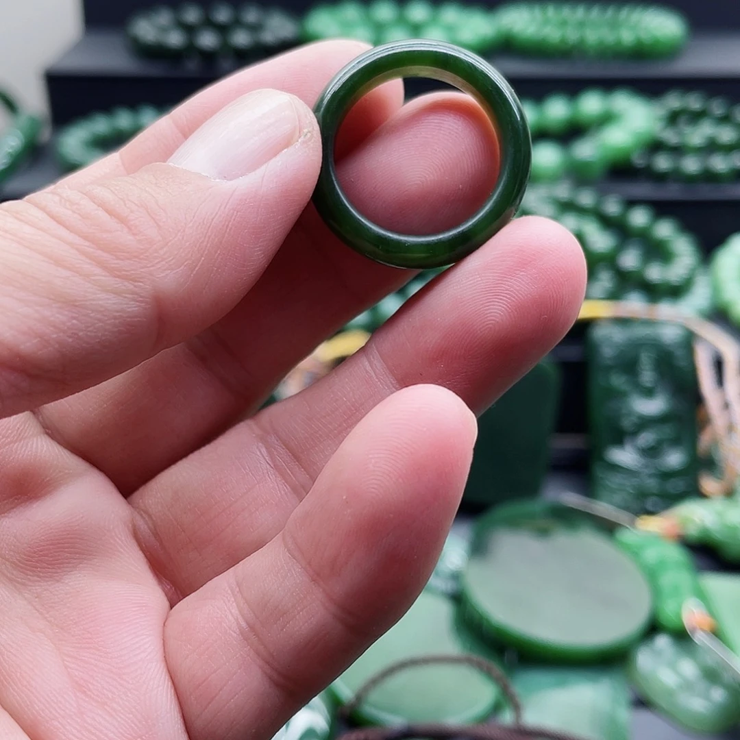 長***)和田玉（碧玉）未镶嵌戒指