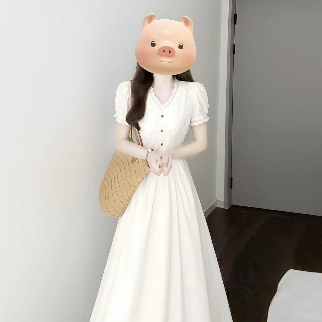 法式白色温柔气质v领连衣裙子女夏季2025新款度假高级感收腰长裙