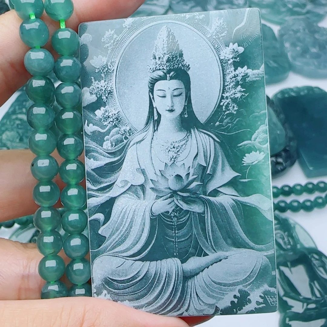 翡翠未镶嵌颈饰多样性发货天然的A货翡翠