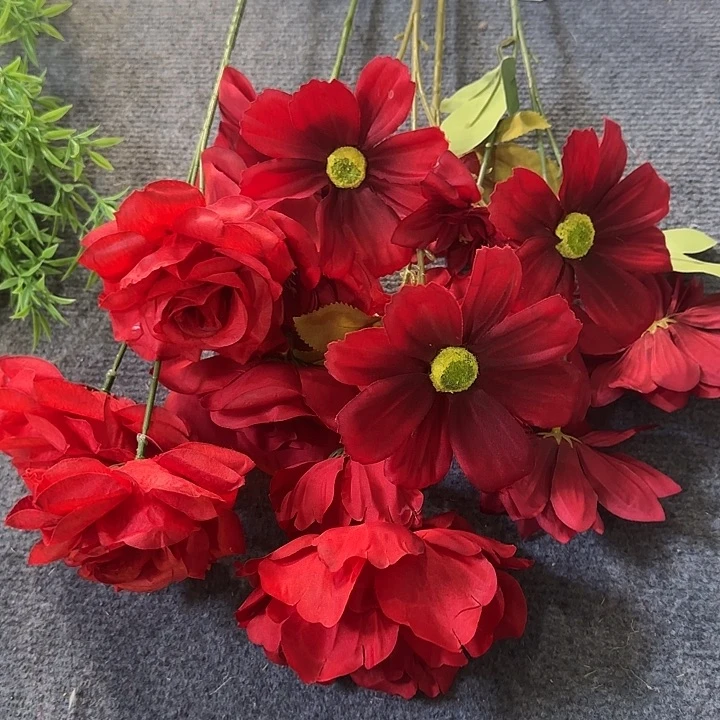 50支红色系仿真花