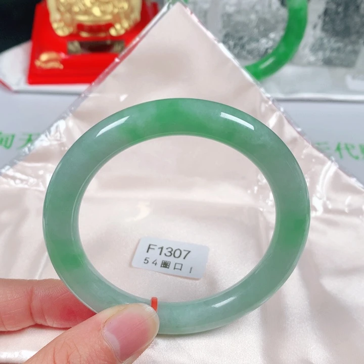 未镶嵌手镯翡翠曙***?  编号F1307 圆条54