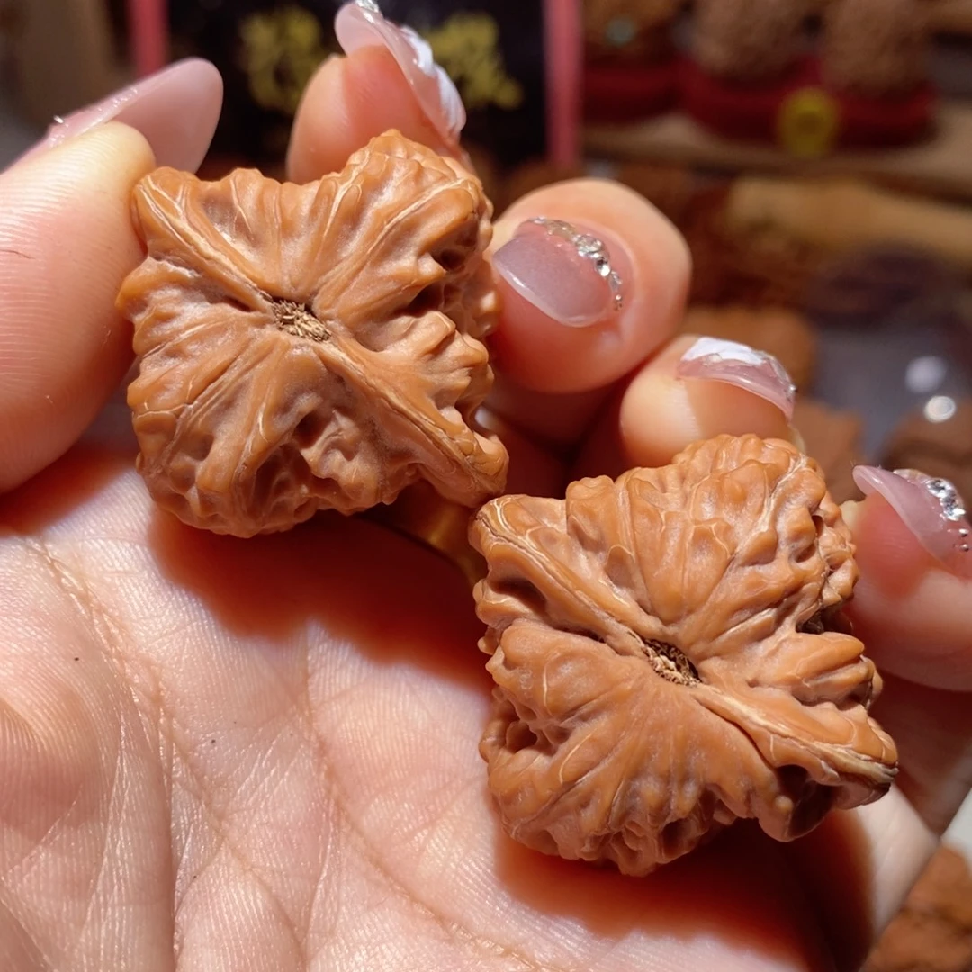 文玩核桃把件37尺全品树头白蛇谷