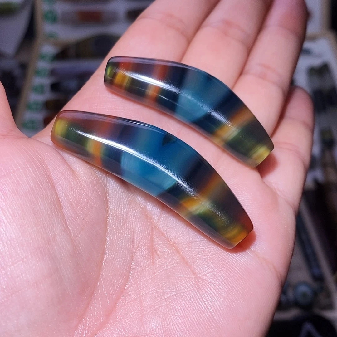 徐***馍吊坠玛瑙未镶嵌……