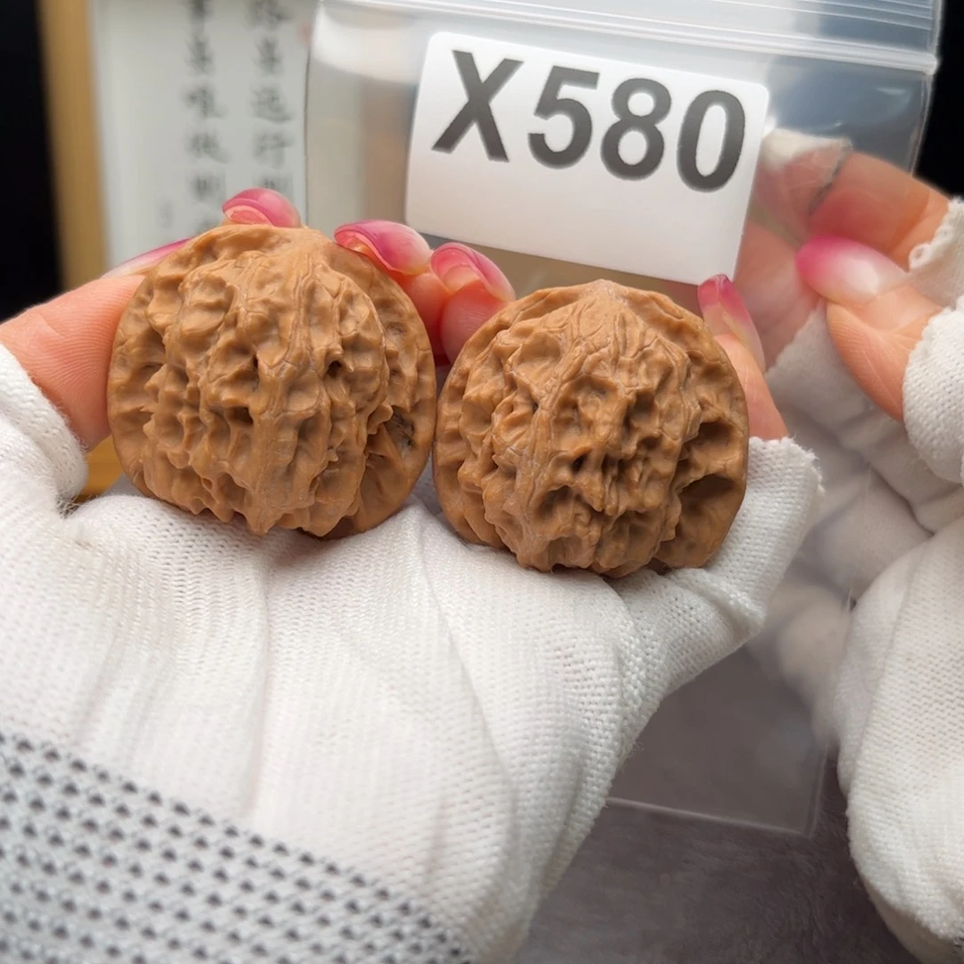 文玩核桃把件40野狼x 580