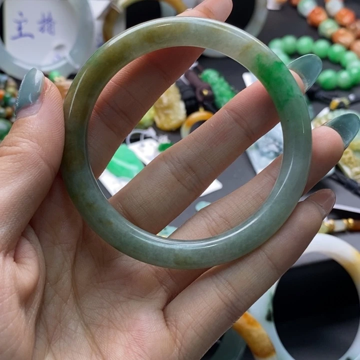 小***珑未镶嵌手镯翡翠手镯