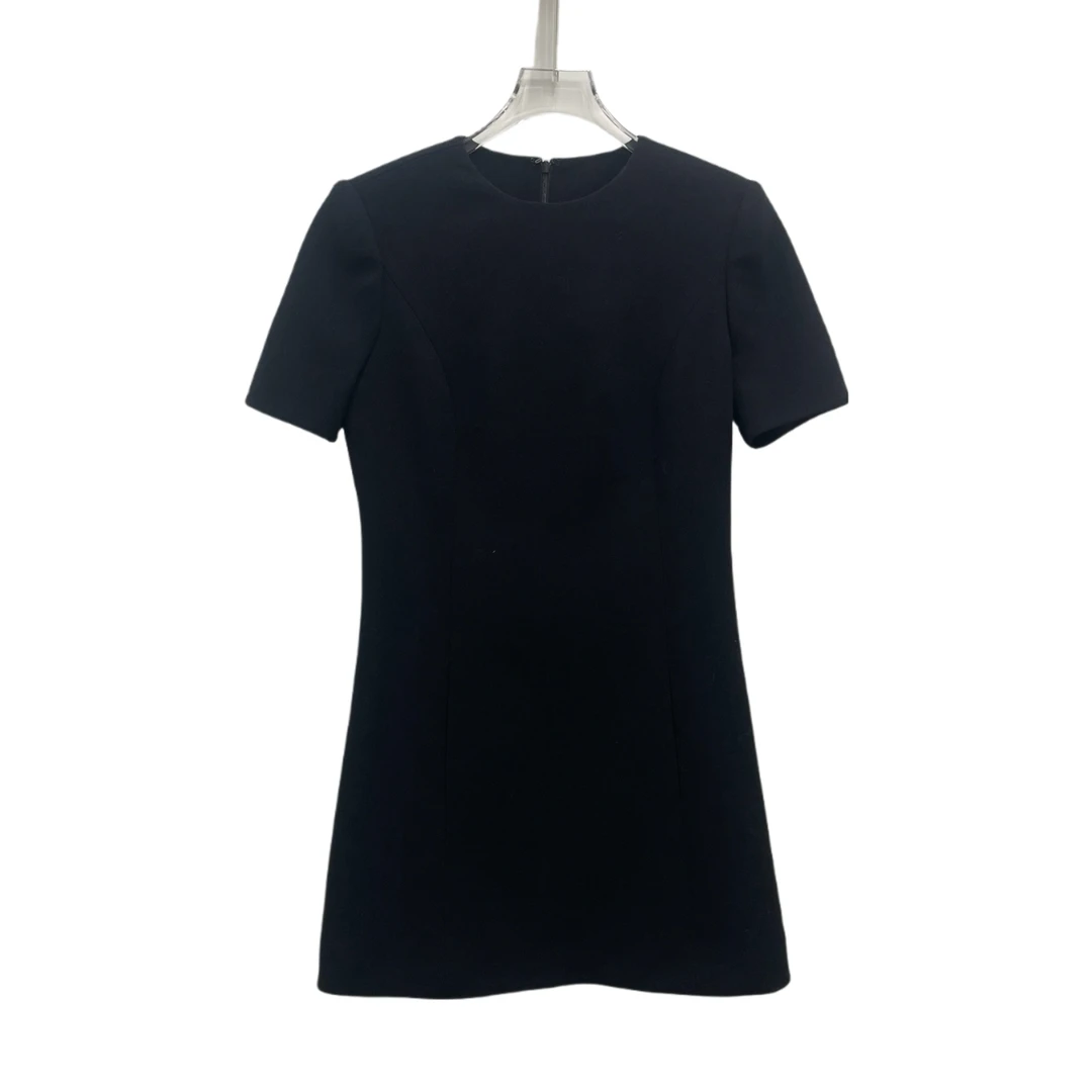 99新 YSL/圣罗兰 001275   黑色短袖连衣裙  36码