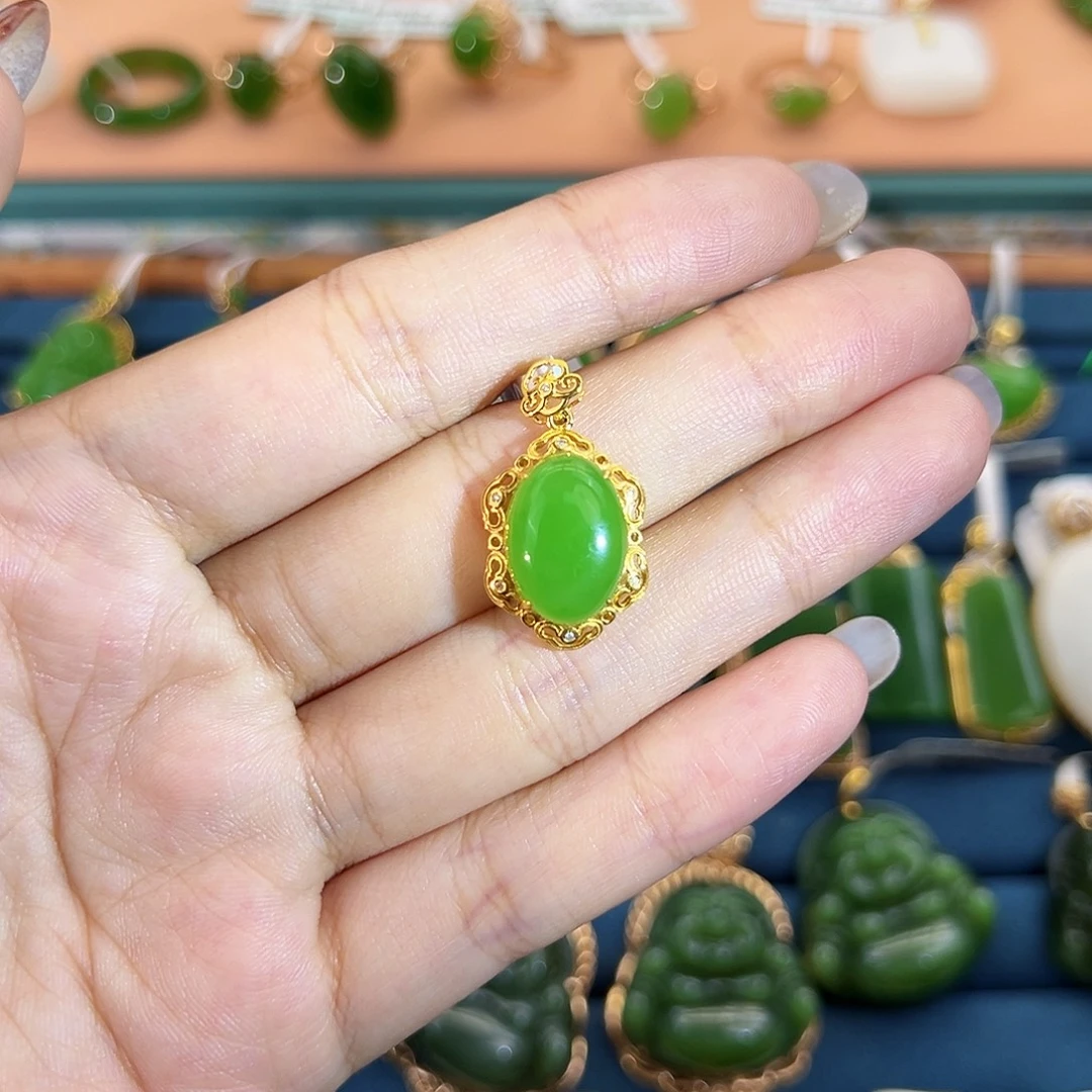 和田玉（碧玉）18K金镶嵌吊坠(不含链)苹果绿蛋面14mm