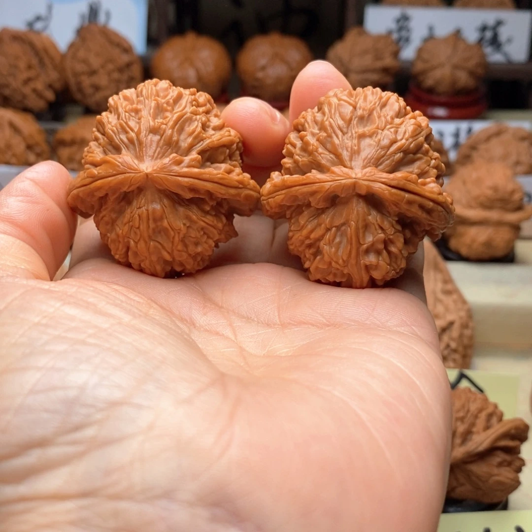 用***7文玩核桃把件富甲一方