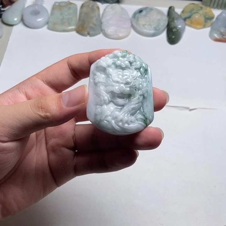 颈饰未镶嵌翡翠虎牌11