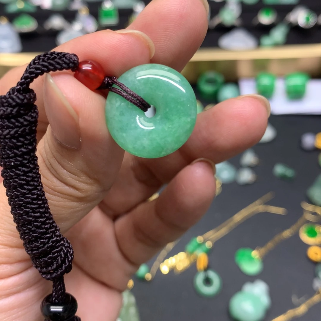 吊坠(不含链)未镶嵌翡翠有纹裂