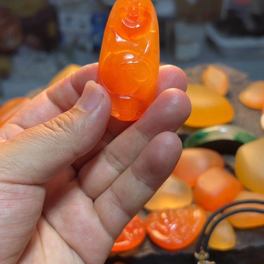 李***汤石英岩玉挂件未镶嵌