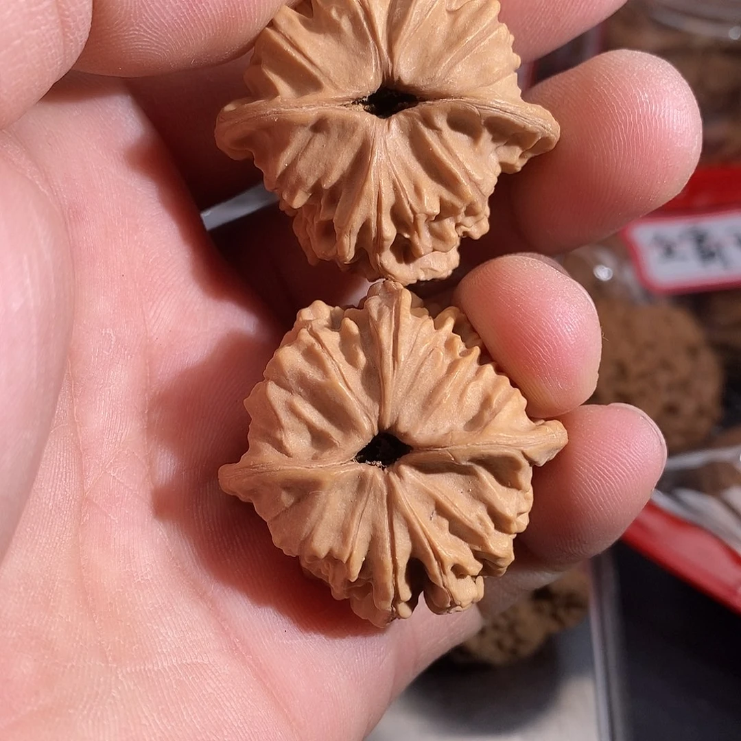文玩核桃把件愈*天地