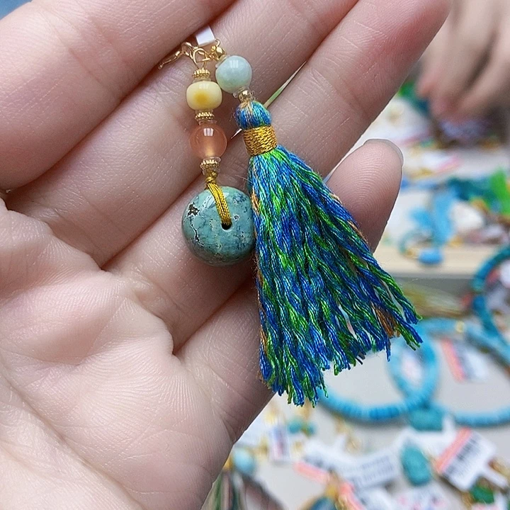 南红玛瑙未镶嵌挂件