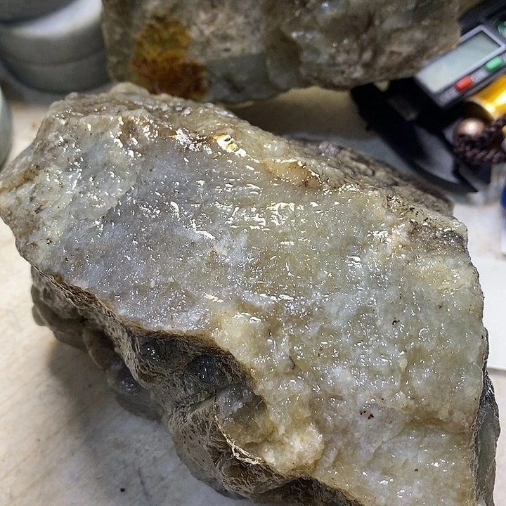 透闪石质玉珠宝半成品未镶嵌