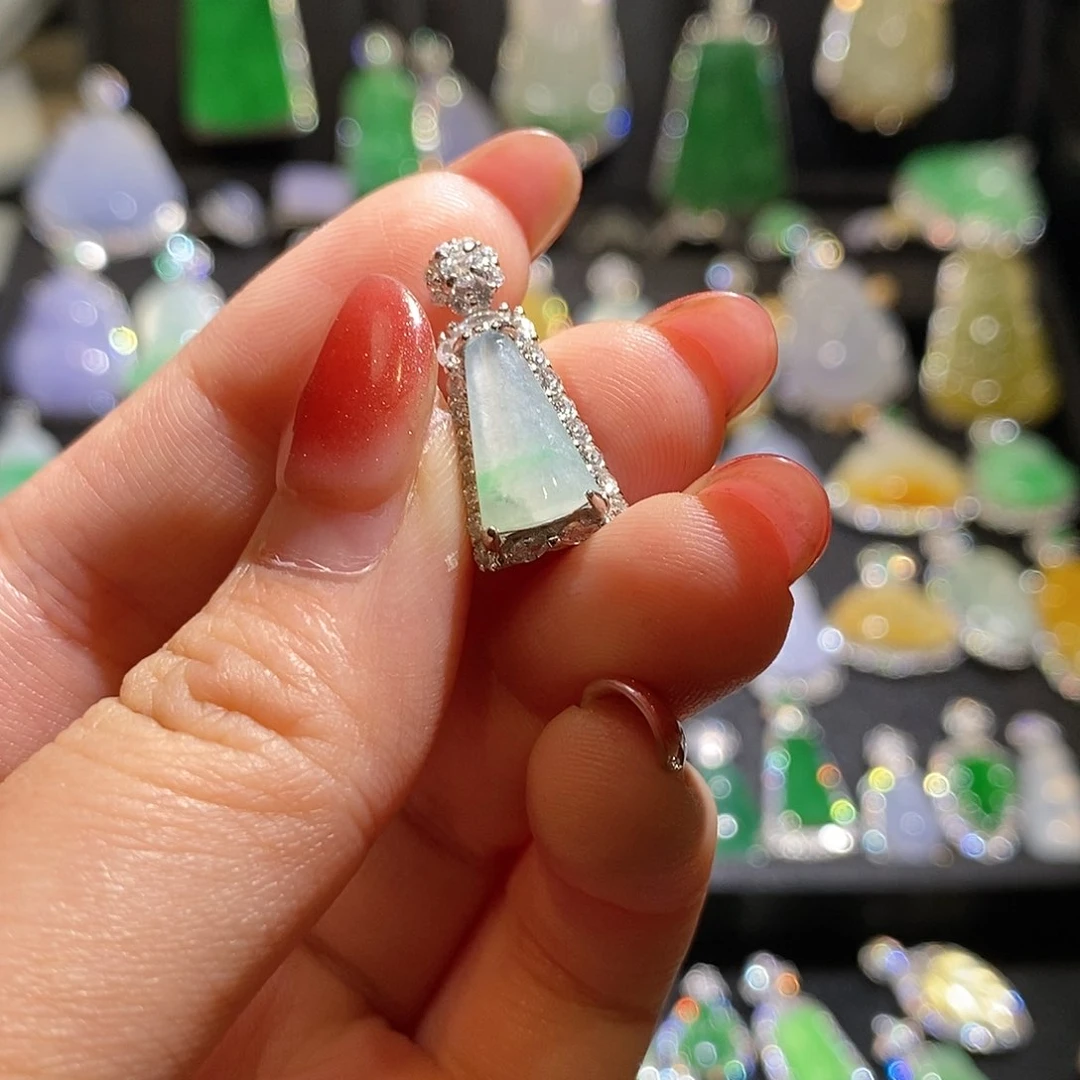 颈饰银S925镶嵌翡翠天然翡翠