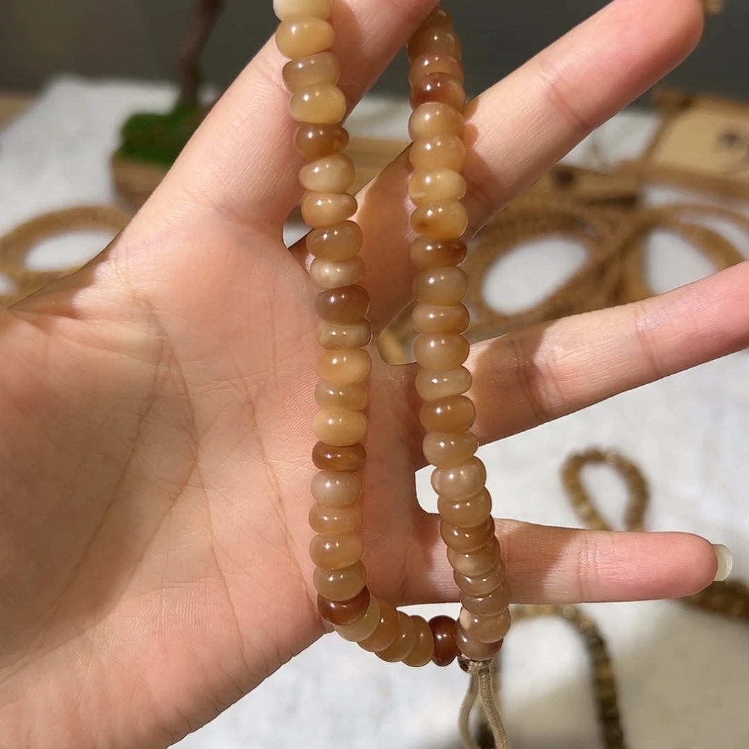 1***8龙脊菩提吊坠卡8+蒜瓣玉化料