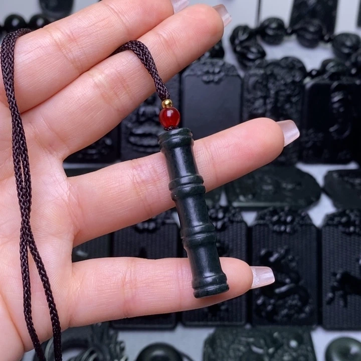 和田玉（青玉）未镶嵌颈饰