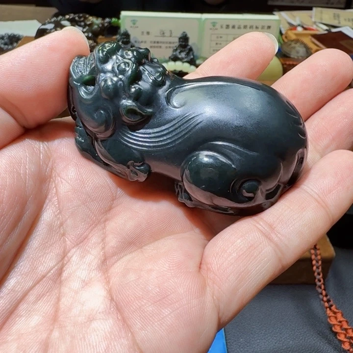 未镶嵌和田玉把件